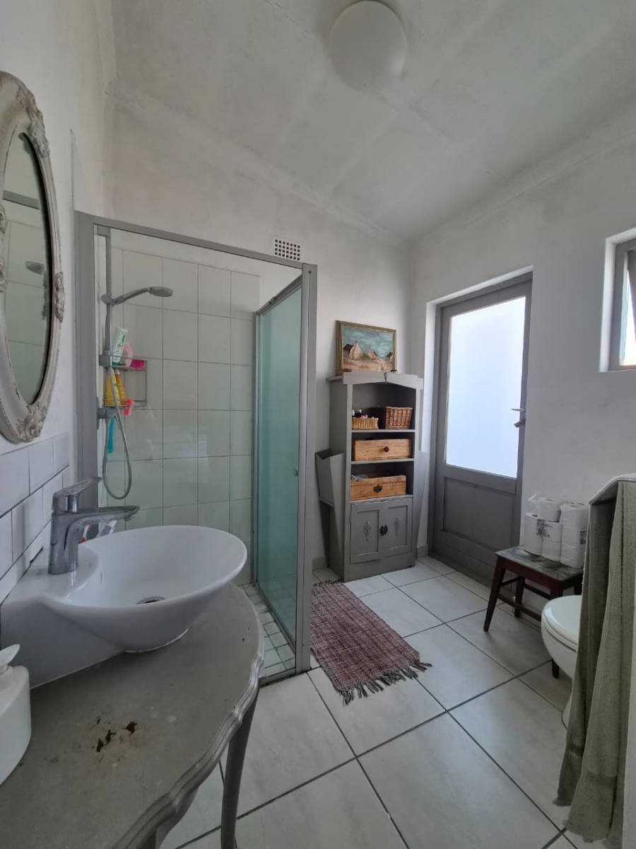 6 Bedroom Property for Sale in Stilbaai Wes Western Cape